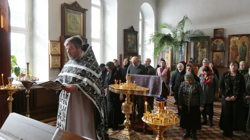 шаховской благочиние. храм в ивашково шаховского. день памяти новомучеников подмосковья. спасский храм ивашково. храм одинцовская епархия.