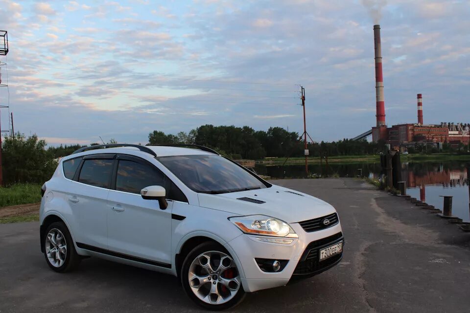 Куга 2.5 турбо. Ford Kuga 1. Ford Kuga 2.5. Ford Kuga 2,5 2012. Форд Куга 1 2.5.