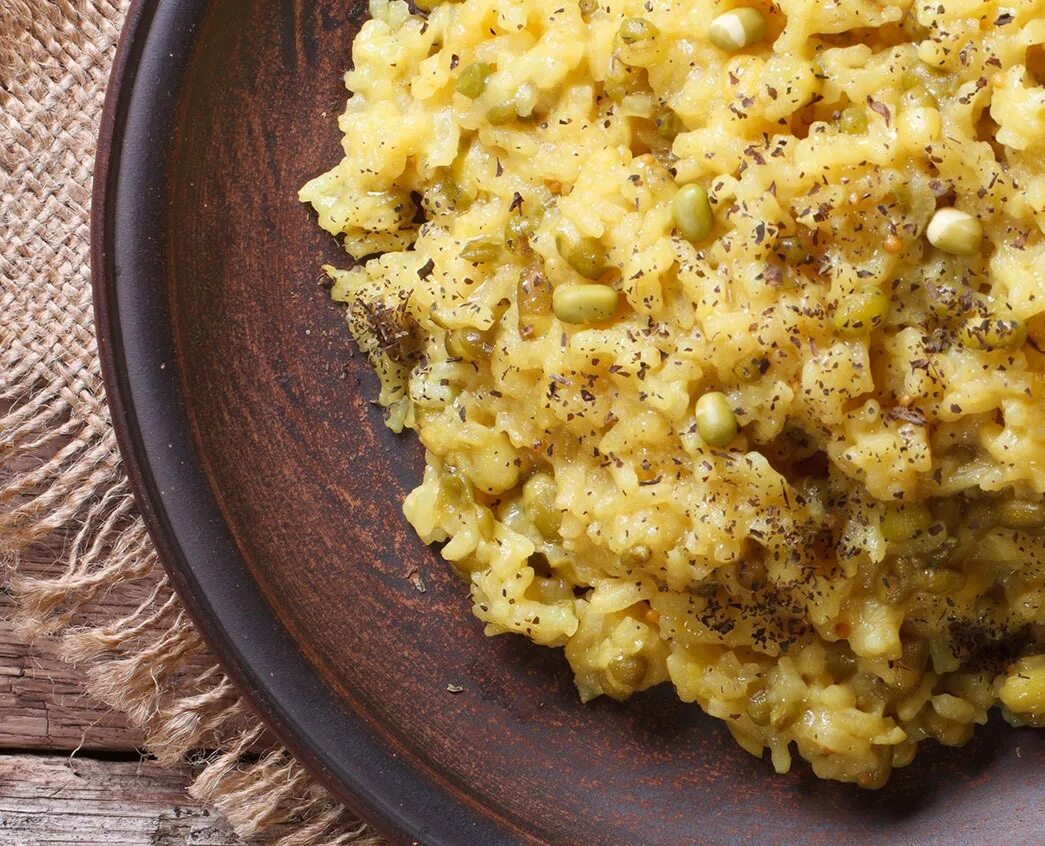 Кичари рецепт с машем. Кичари. каша кичари. индийское блюдо кичари. кичари из маша.