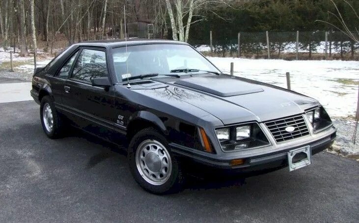 Мустанг 1983. Форд Мустанг 1983. Ford Mustang 1983. Форд Мустанг 84 года. Ford Mustang 1983 Foxbody.