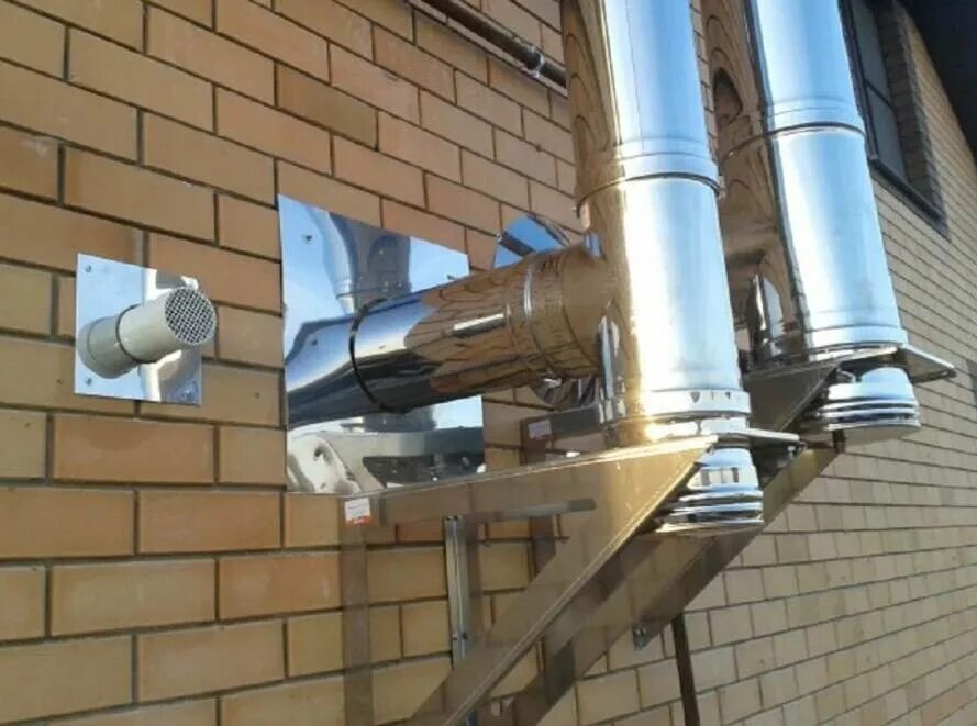 Установка трубы на котел