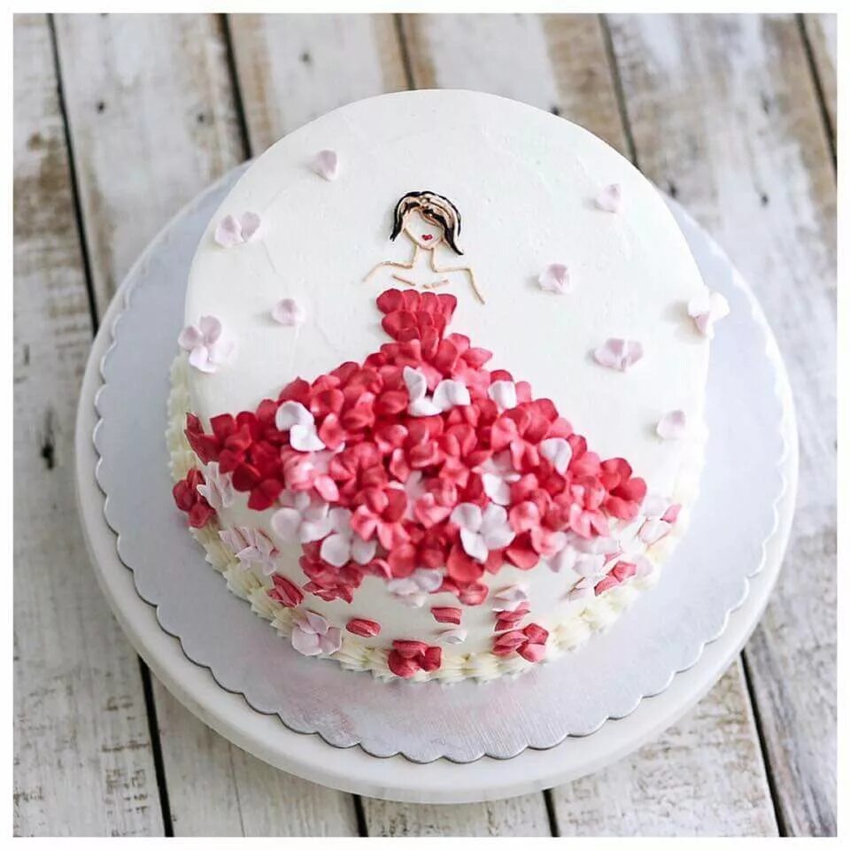 Необычные торты. Красивые тортики. Торт девочка. Красивые торты. Украшение торта сладостями.
