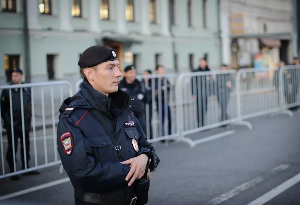 Фото полицейского. Полиция России. Полицейский. Полицейский России. Полиция РФ.