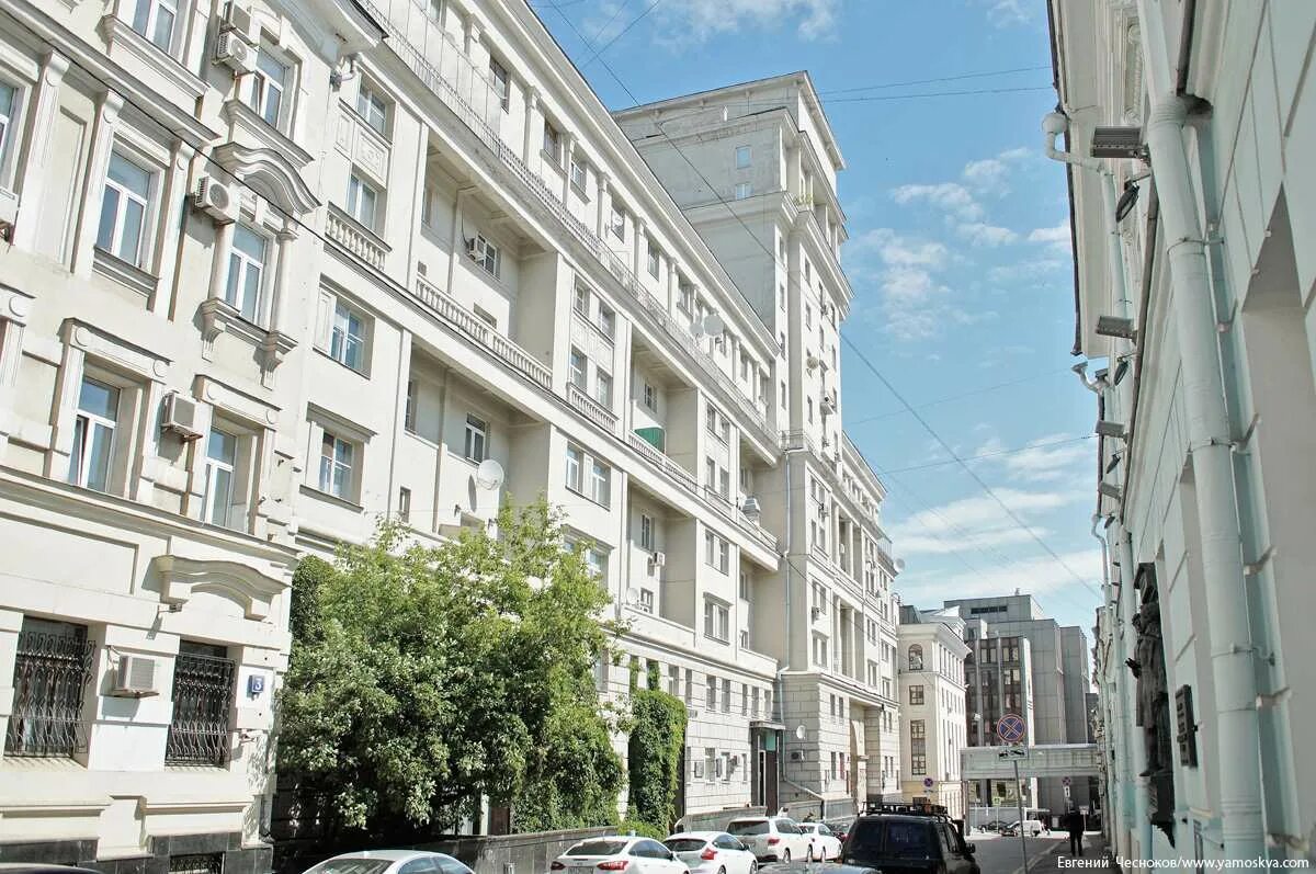 Глинищевский переулок 7. Дом актёров мхат в глинищевском переулке. глинищевский переулок 5/7 москва. глинищевский переулок дом 3. москва глинищевский переулок дом актеров.