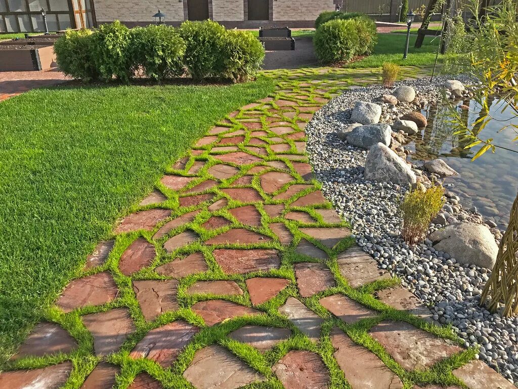 Мощение это. Мощение плитняком. Брусчатка эклипс ландшафт. Брусчатка g682 мощение. Мощение мостовой.