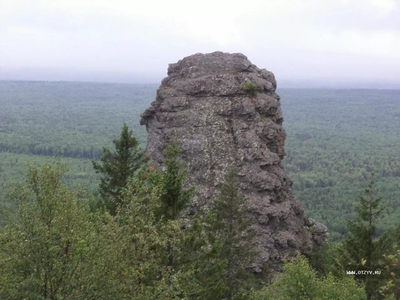 Гора колпаки Пермский край. Гора колпаки и граница Европа-Азия. Колпаки Урал гора. Гора Европа Азия Пермский край. Город колпак