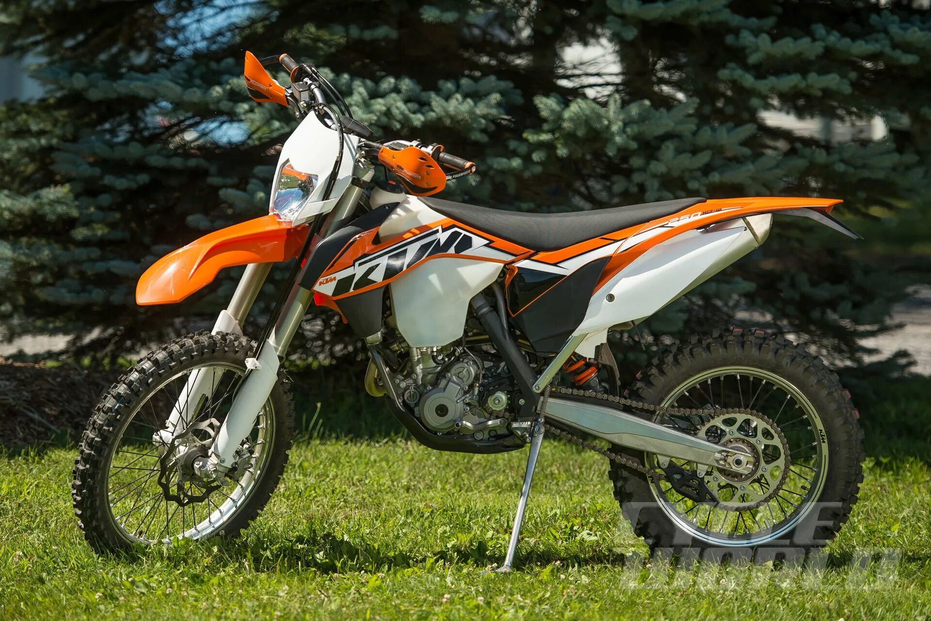 КТМ 250 XCF. КТМ 250 эндуро. KTM 250 Enduro. Мотоцикл KTM 250.