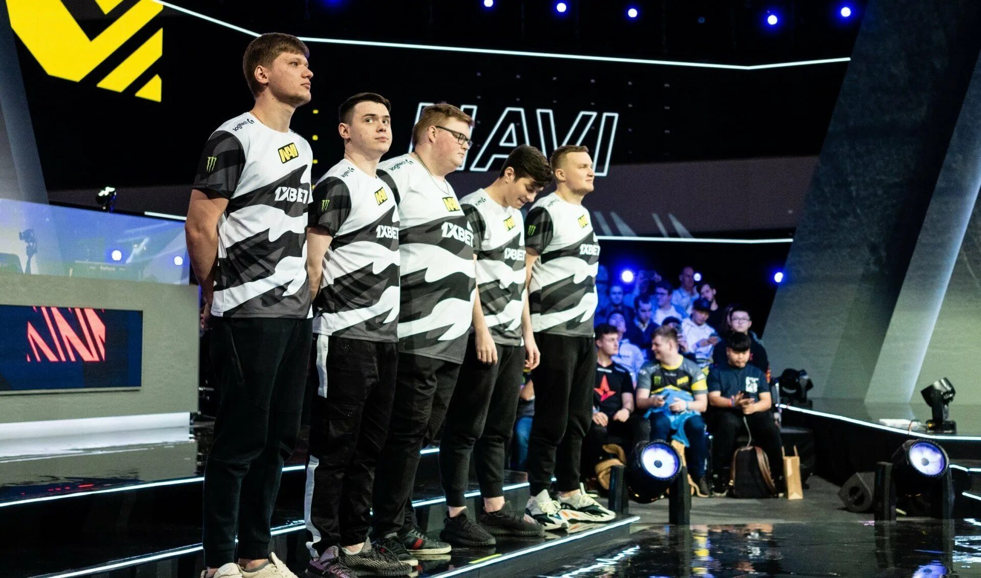 Natus vincere g2 esports. Нави КС го 2021. Нави Бласт 2021. Команда Navi CS go 2020. Нави КС го 2020.