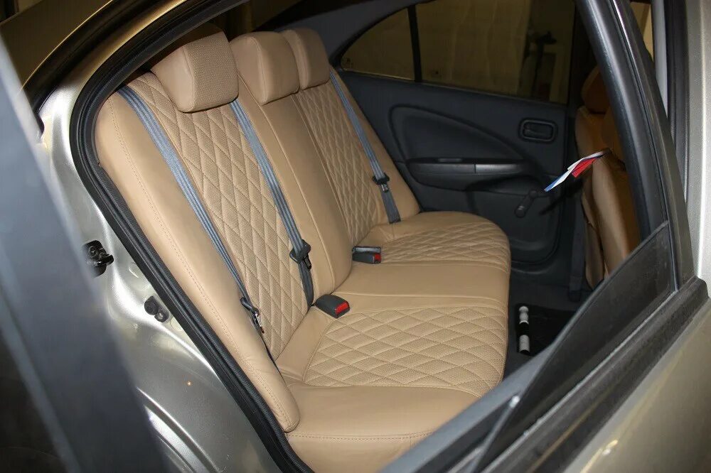 Чехлы Autopilot Nissan Almera III (G15) сплошная 2013+ Экокожа "РОМБ"