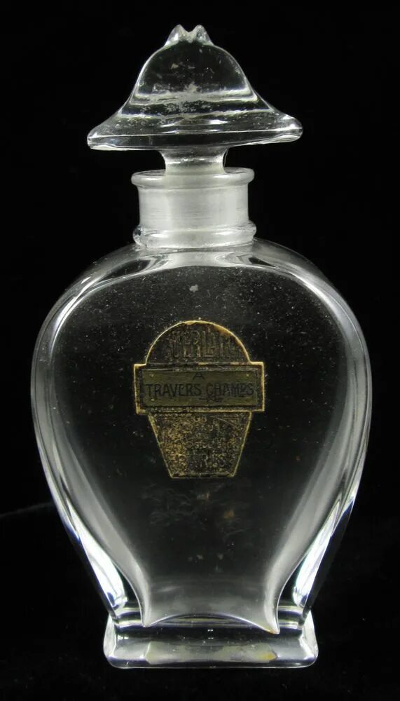 Флакон духов стоит 3000. Baccarat флаконы guerlain. флакон жандарм герлен. баккара арабские духи черный флакон. бакарат парфюм винтаж.