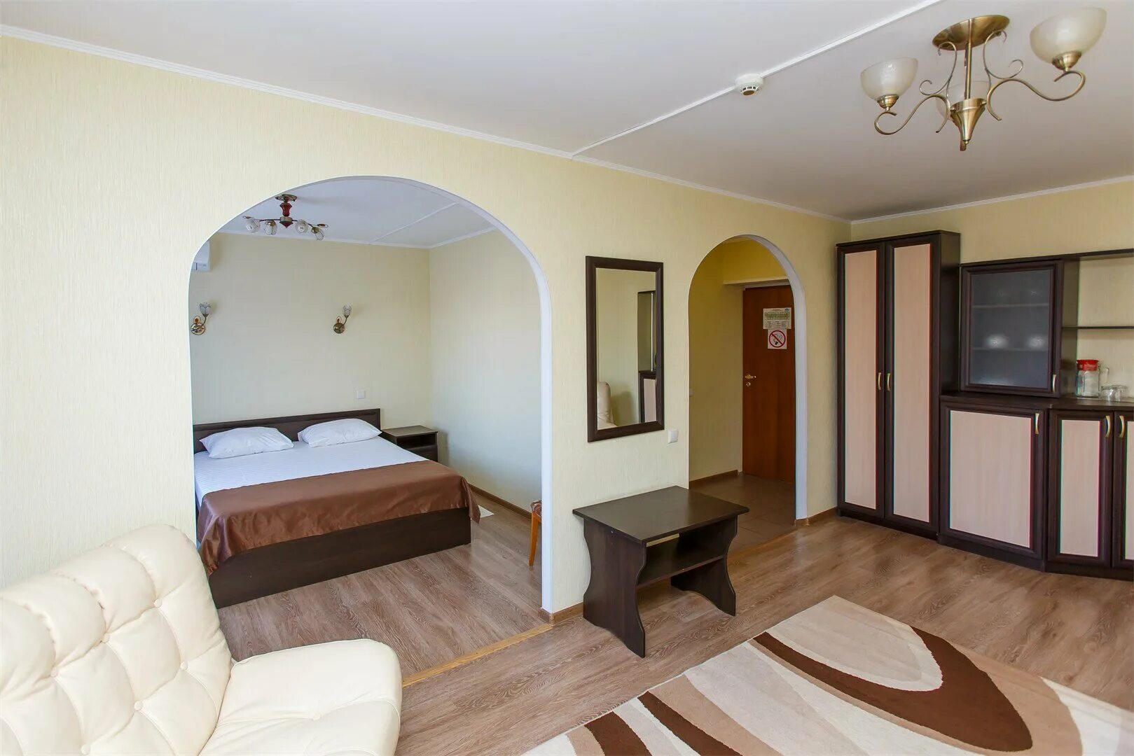 новороссийск гостиница новороссийск 3*. гостиница жемчужина новороссийск. кутузовская 1 новороссийск миллениум. новороссийской республики 31/33 новороссийск. лучшие отели новороссийска.