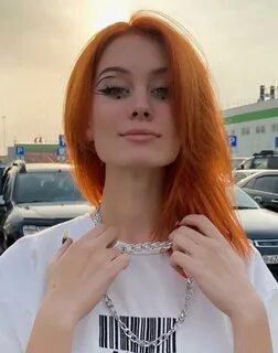 Популярная девочка из тик тока