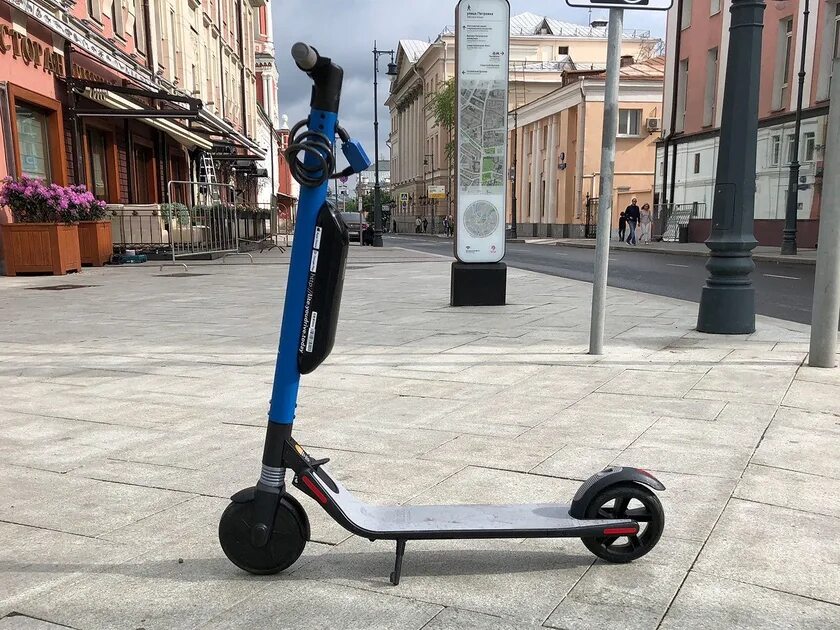 В каких городах есть самокат. Youdrive lite самокаты. самокаты каршеринг lite. lite youdrive московский самокат москва. прокатный самокат ninebot.