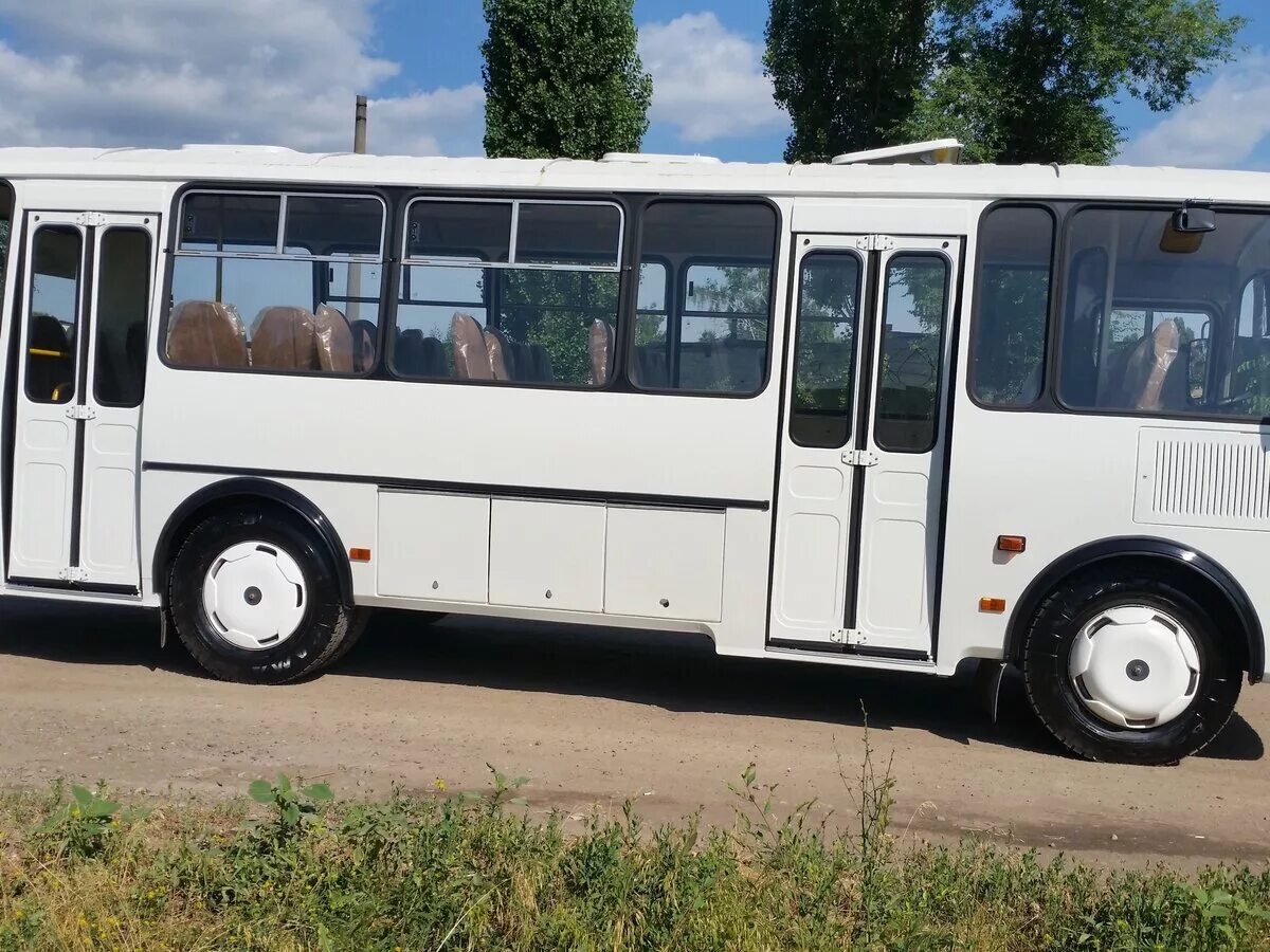 Колеса автобуса паз. Автобус ПАЗ 4234. ПАЗ 4234 И 3205. ПАЗ 4234 новый. ПАЗ 3205.