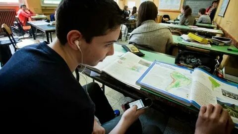 Телефон во время уроков в школе