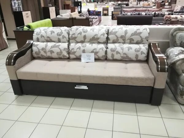 Локомотив мебельный магазин. Мебельный комплекс. Мебель локомотив оренбург. Мебель локомотив оренбург. Мебель локомотив оренбург.