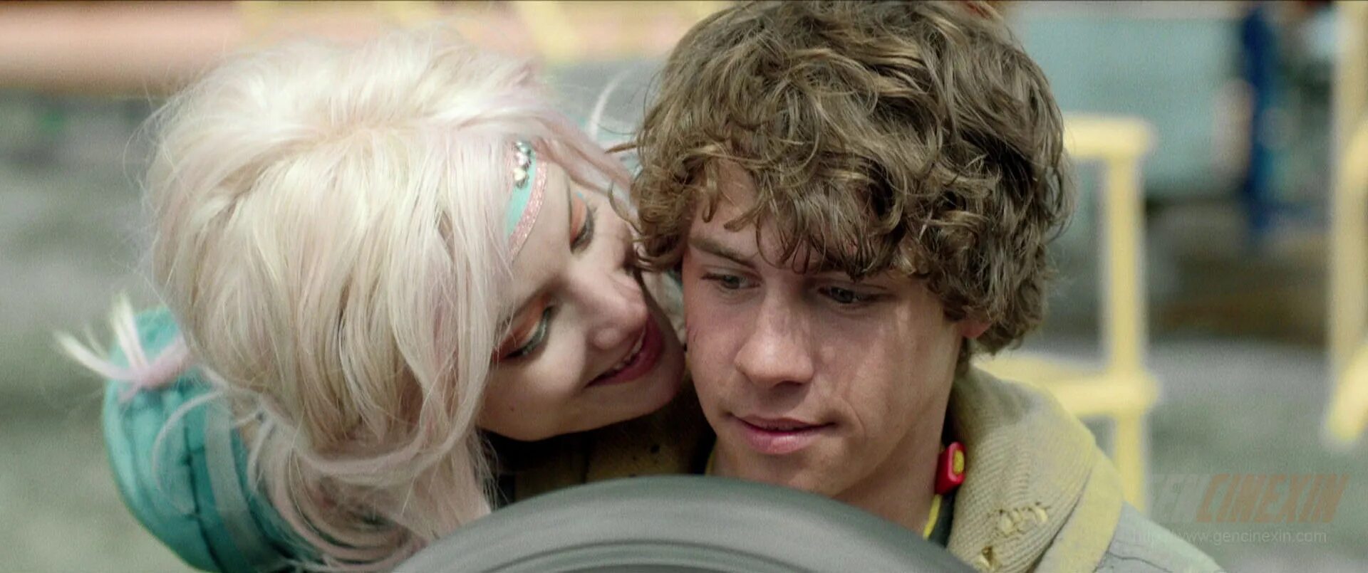 реактивный пацан фильм. турбо детки фильм. турбо пацан яблоко. майкл айронсайд турбо пацан. турбо пацан актеры.