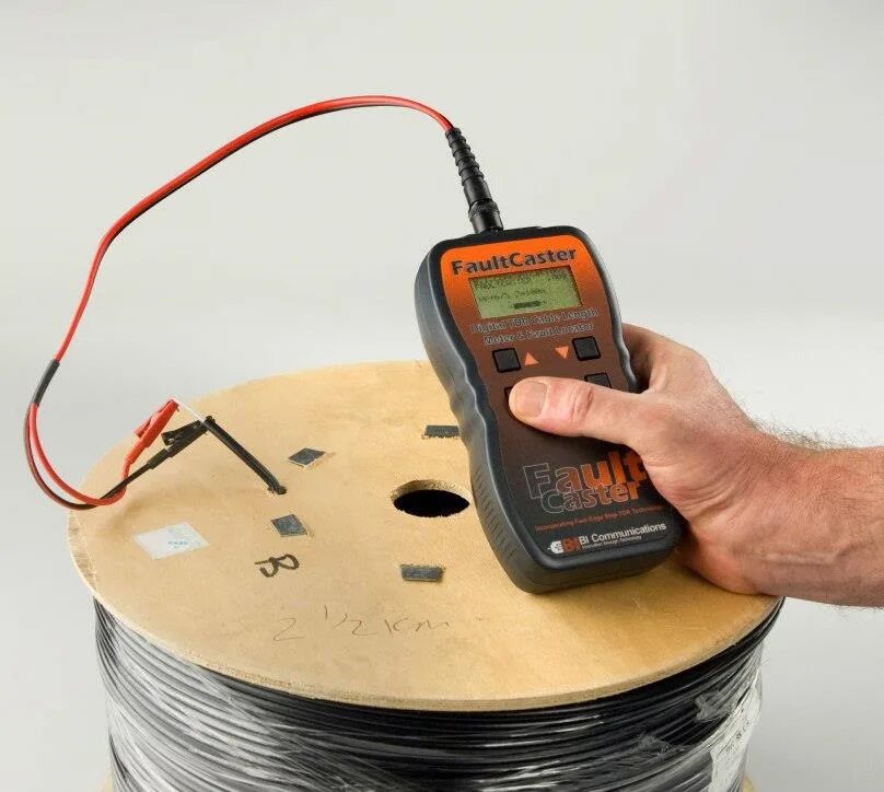 Прибор для оценки длины. Finest 900 TDR Cable length Meter - карманный рефлектометр. Прибор для измерения кабеля на барабане купить. Прибор для измерения длины кабеля на барабане купить. Hagenuk Insulation Fault Locator t35/1p.