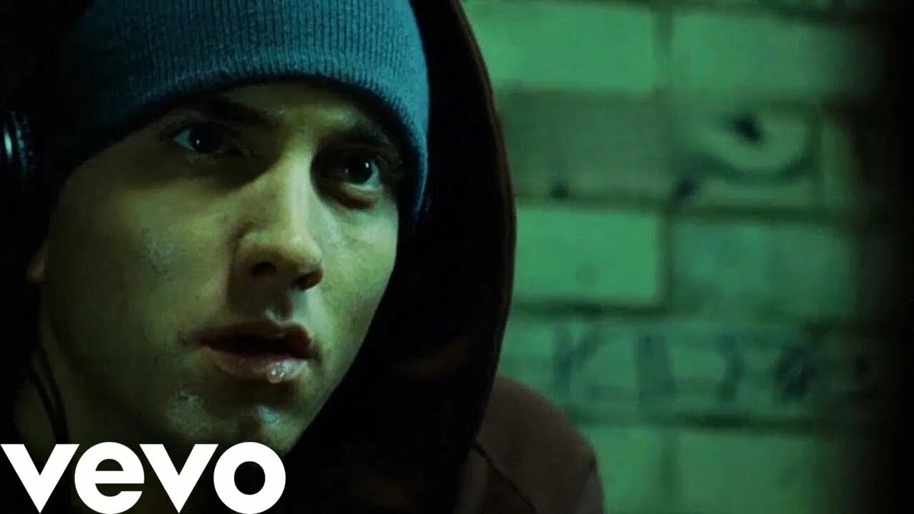 Eminem lose yourself обложка. Eminem lose yourself. Lose yourself 8 миля. Эминем русский lose yourself. Эминем русский lose yourself.