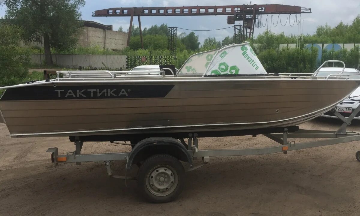 Катер тактика 500 круиз. Тактику 500. Тактика 500 cruise. Каютный катер тактика-500 cruise. Тактику 500.