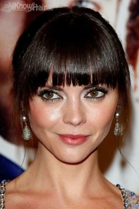 bangs for oval faces - Google Search #ovalfaceshapehairstyles Oval face bangs, F