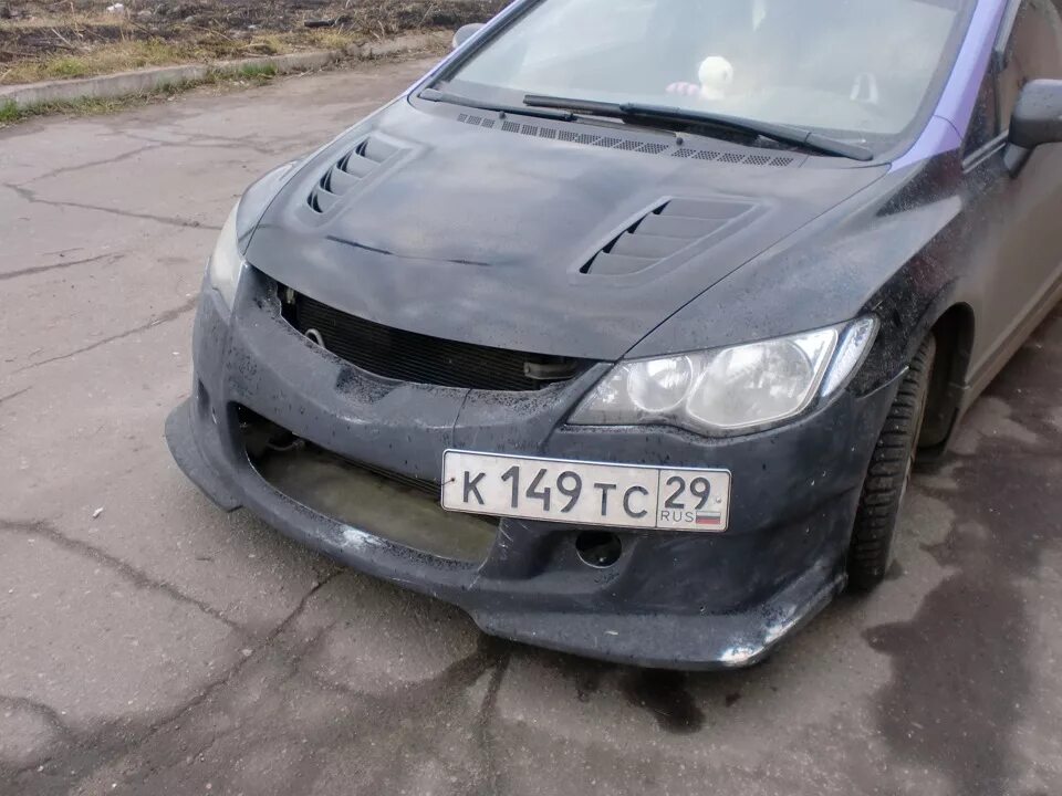 Капот цивик 4д. Капот Honda Civic 4d. Жабры Honda Civic 4d. Карбоновый капот Civic 4d.