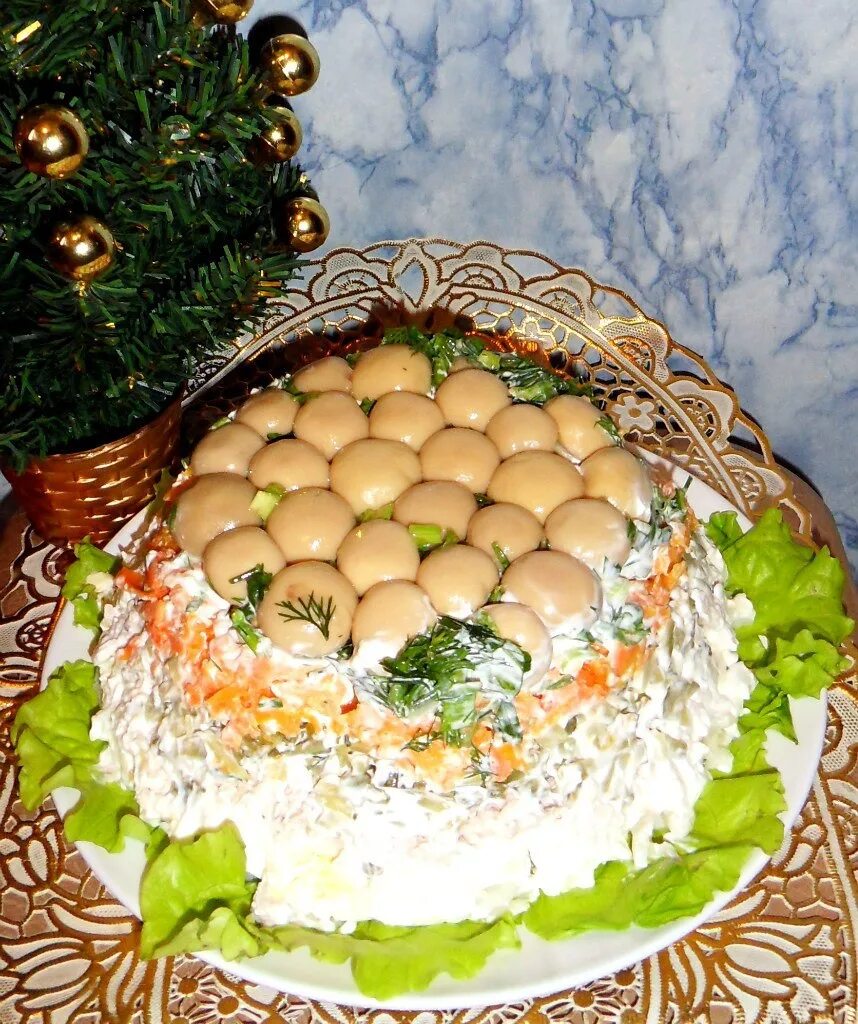 Полянка с шампиньонами и курицей