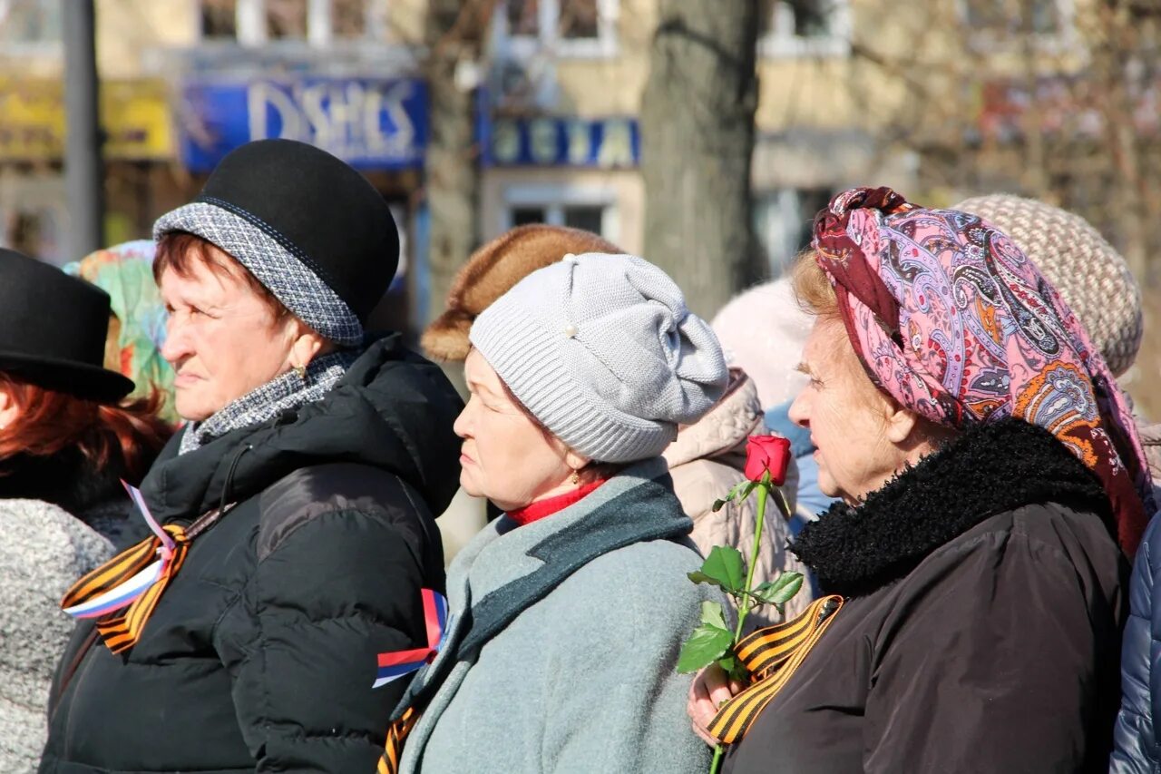 Новости сегодня калуга последние свежие. Митинг в Калуге. Ветераны Украины. Митинг на площади Победы в Калуге 17 февраля ВК 2023.