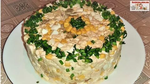 Салат нежный с курицей и грибами слоями