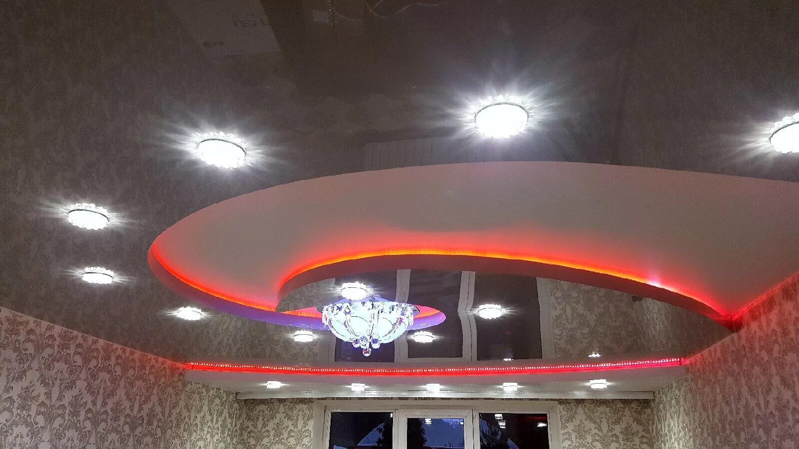 Натяжные потолки в Туле фото и цены за 1м2 с установкой недорого. Прайс лист и п