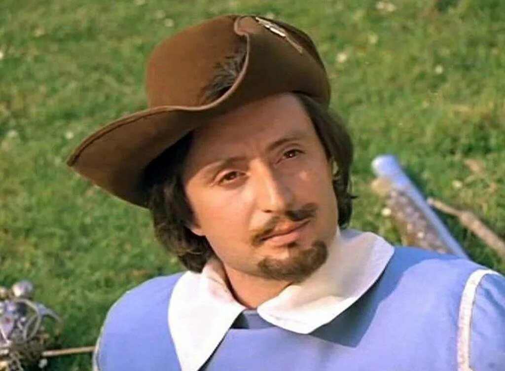 Атос три мушкетера вениамин смехов. Вениамин смехов мушкетер. Атос мушкетер смехов. Атос смехов. Вениамин смехов арамис.