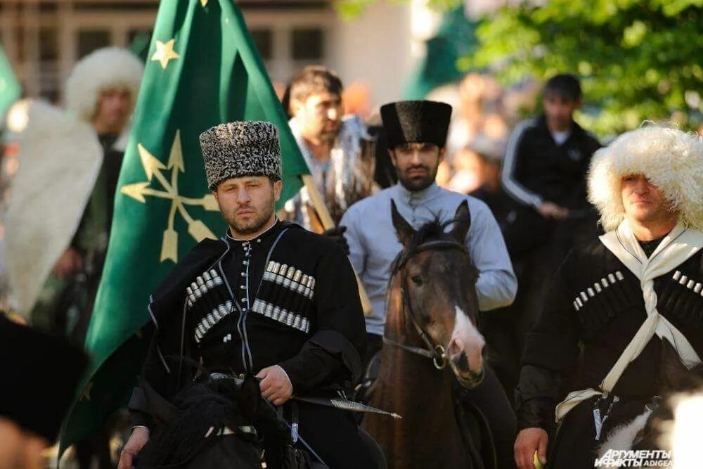 Черкесы народ Северного Кавказа. Адыги Черкесы. Черкес адыг Кабардинец. Северный Кавказ адыгейцы. Черкесская национальность