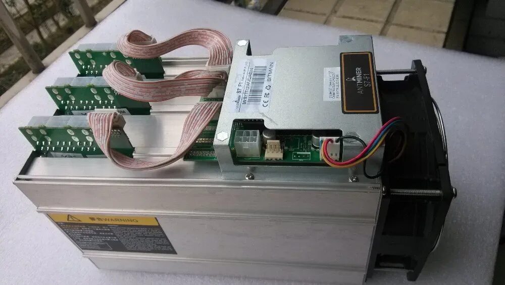 Antminer обзор. Майнер антмайнер s7. l7 antminer пломба. asic s7. asic 200 ths.