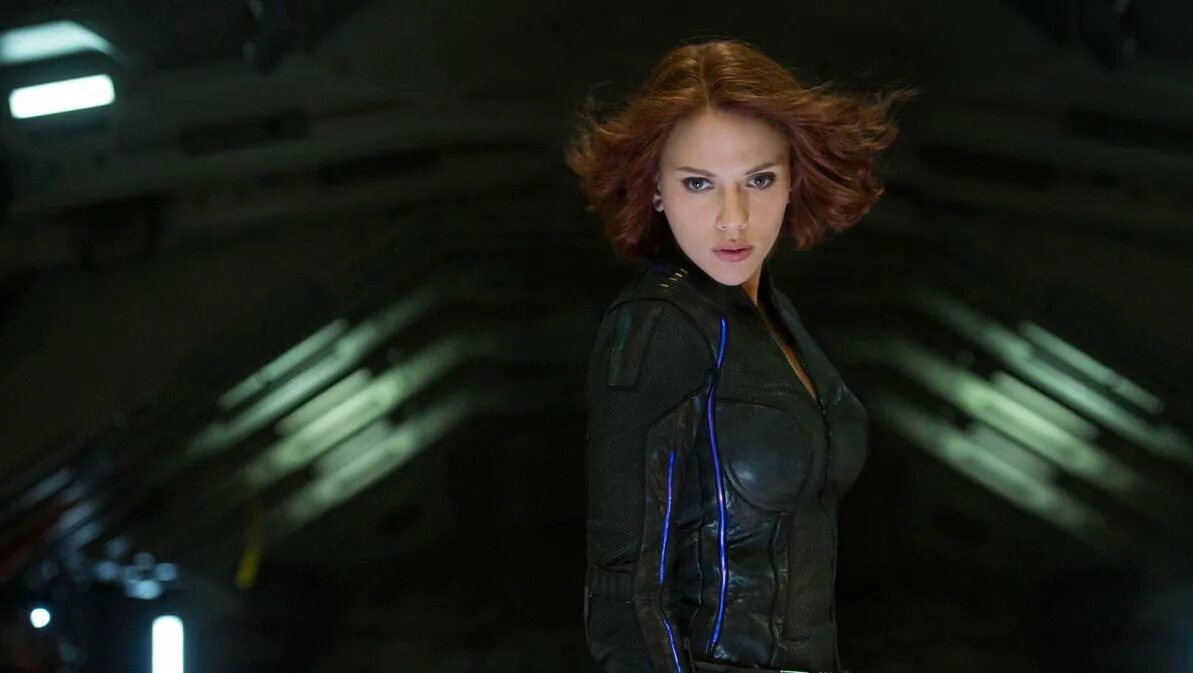 Как зовут черную вдову. Скарлетт йоханссон чер ая вжова. Скарлетт йоханссон мстители. Скарлетт йоханссон наташа. Наташа романофф мстители.