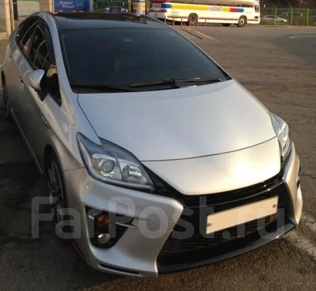 Бампер приус 30 купить. Тойота Приус 30 GS бампер. Бампер приуса 30 кузов. Toyota Prius 30 бампер. Приус 30 Томи кайра выхлоп.