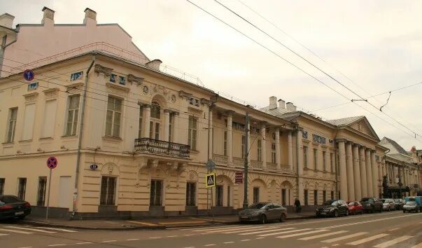 Дом долгоруковых. Дворец долгоруковых на пречистенке. дом князей долгоруковых пречистенка. пречистенка - дворец князя андрей долгорукова. особняк е. м. долгоруковой, английская наб., 46.