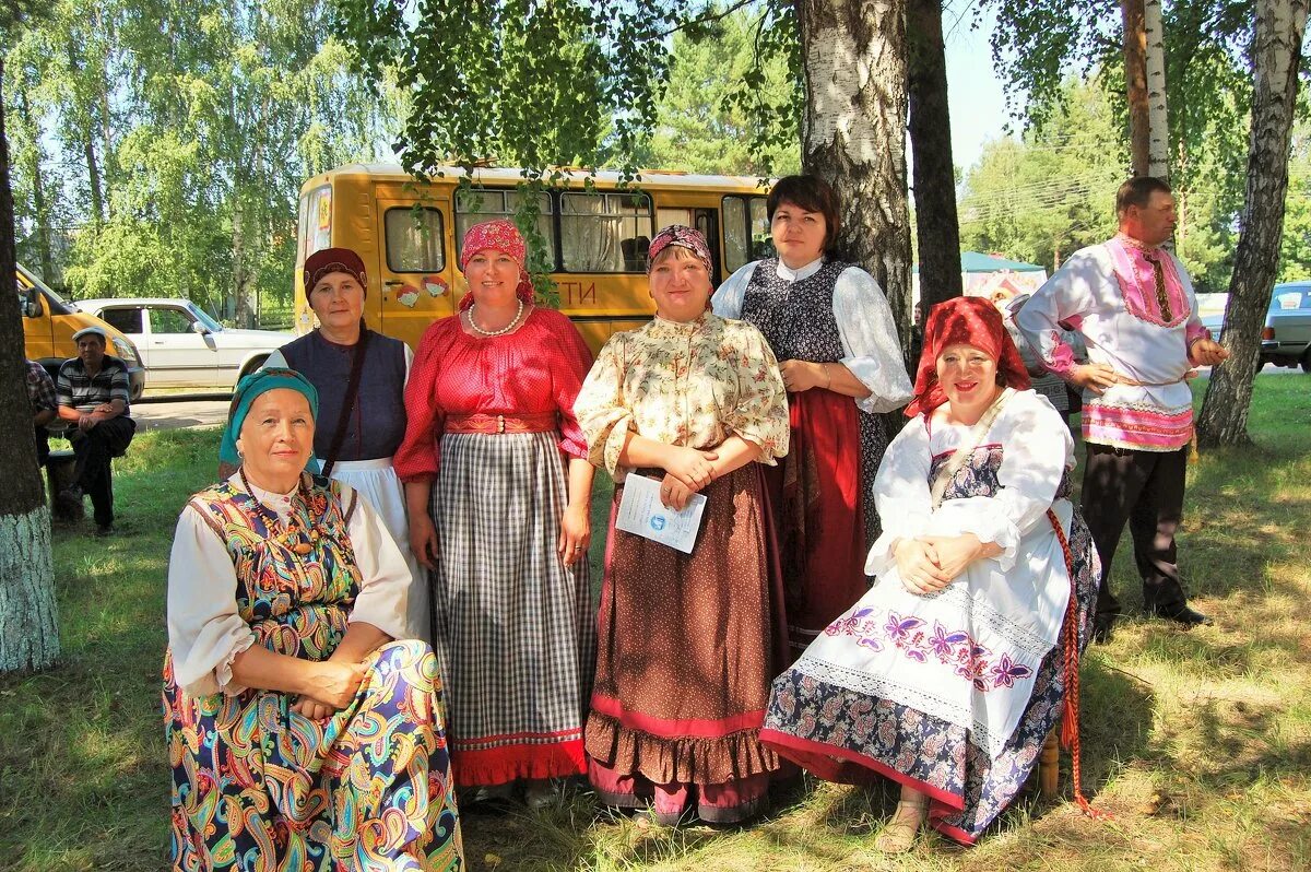 Погода седельниково на 10 дней омской области. Омская область Седельниковский район с Седельниково. Рагозино Седельниковский район. Седельниково Омская область праздник. Население село Седельниково.