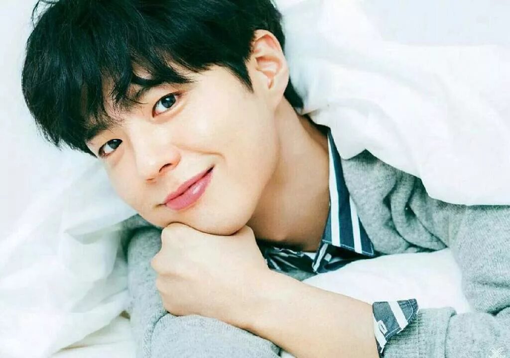 Пак богом. Пак бо-Гом. Актер пак бо Гом. Пак бо Гом (Park bo Gum). Пак бо Гом 2019.