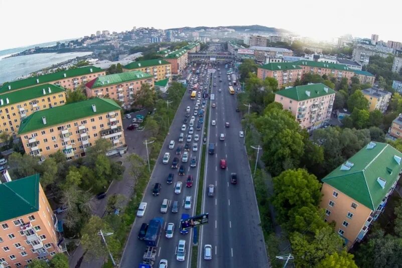 Первореченский район Владивосток. Проспект 100 лет Владивостоку 100а. Владивосток проспект 100лет Владивостоку,28б. Улица 100 лет Владивостоку.