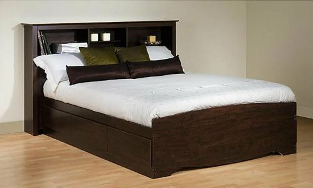 Купить кровать объявление. Двуспальная кровать. Кровать с полками. Кровать с изголовьем с полками и ящиками. Кровать с полками в изголовье.