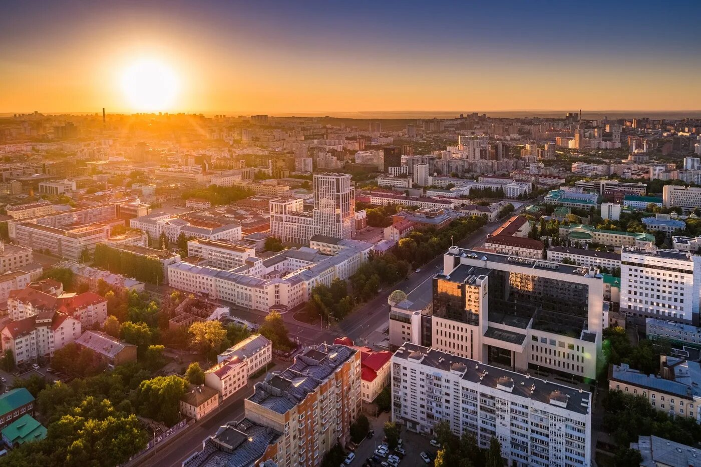 Сколько живет в уфе. Уфа с птичьего полета. Уфа вид сверху. Уфа (город). Уфа с высоты.