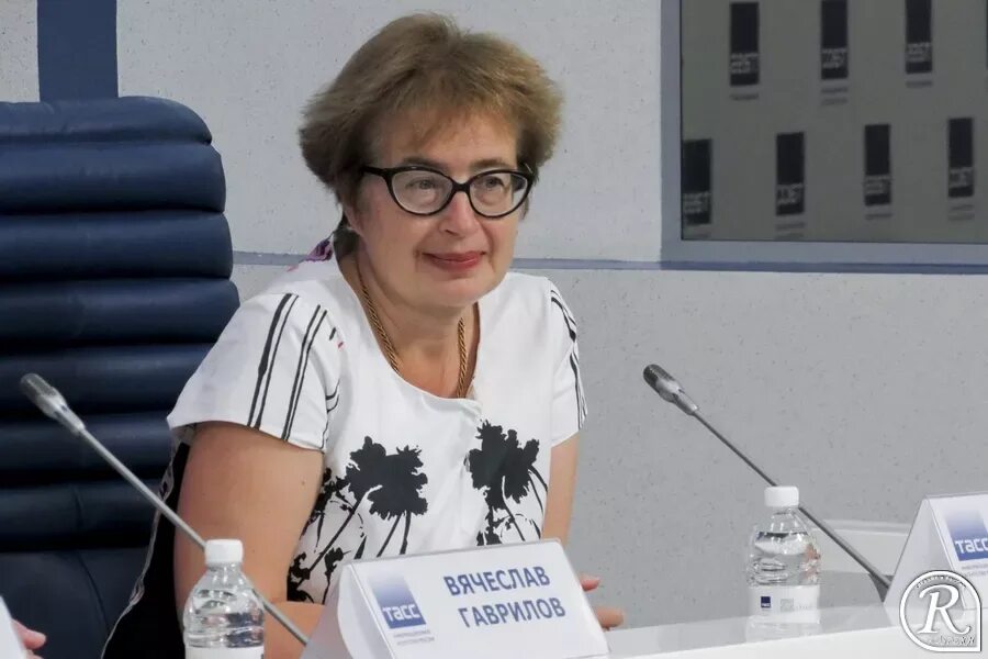 Блиновская обжаловала продление домашнего ареста - МК