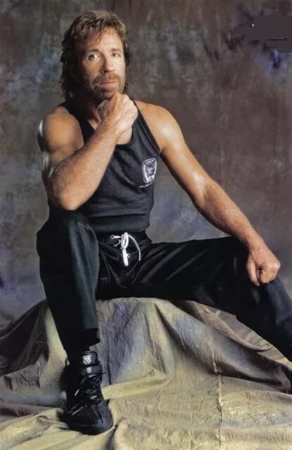 Норис поластре. Чак норрис 2022. Чак норрис молодой. Чак норрис в молодости. Чак норрис сейчас 2022.