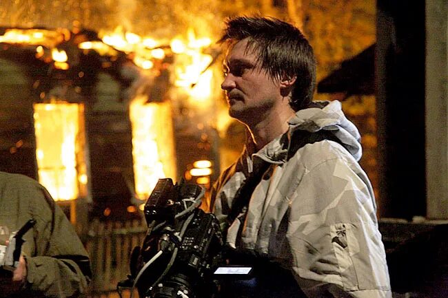 Долгая счастливая жизнь хлебников. Джонатан миллер. Эрманно пьетроземоли. Джонатан миллер опера. Джон эвилдсен.