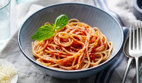 Паста спагетти с томатным соусом