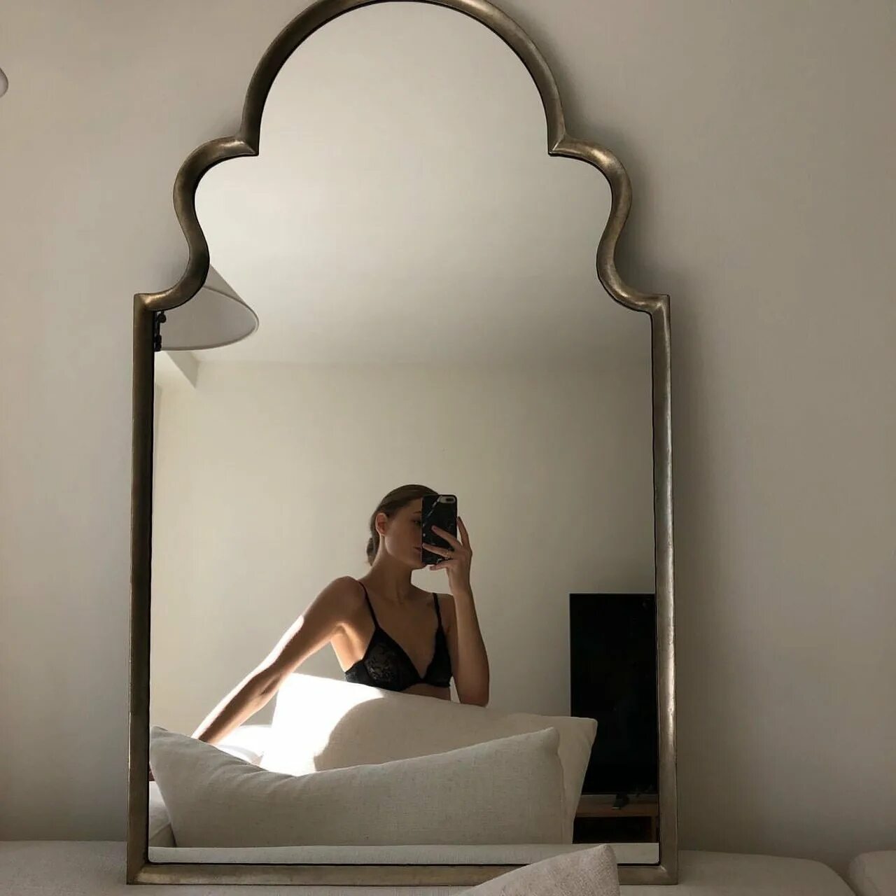 Bad mirror