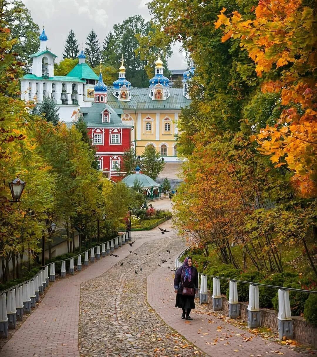 Псково-печерский монастырь. Псковско-печерский монастырь. Псково-печерский монастырь, г. Г печоры псковская обл. Псково-печерский монастырь.
