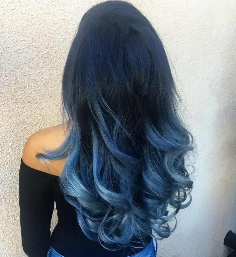 Темно синий цвет волос. Синее омбре на черные волосы. Голубое омбре на темные волосы. Синее омбре на темные волосы. Синие волосы омбре.