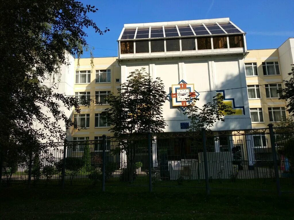 школа лазаревой. дети школа 2042. школа 2042 имени лазаревых. армянская школа в москве 2042. лазарева про школу.