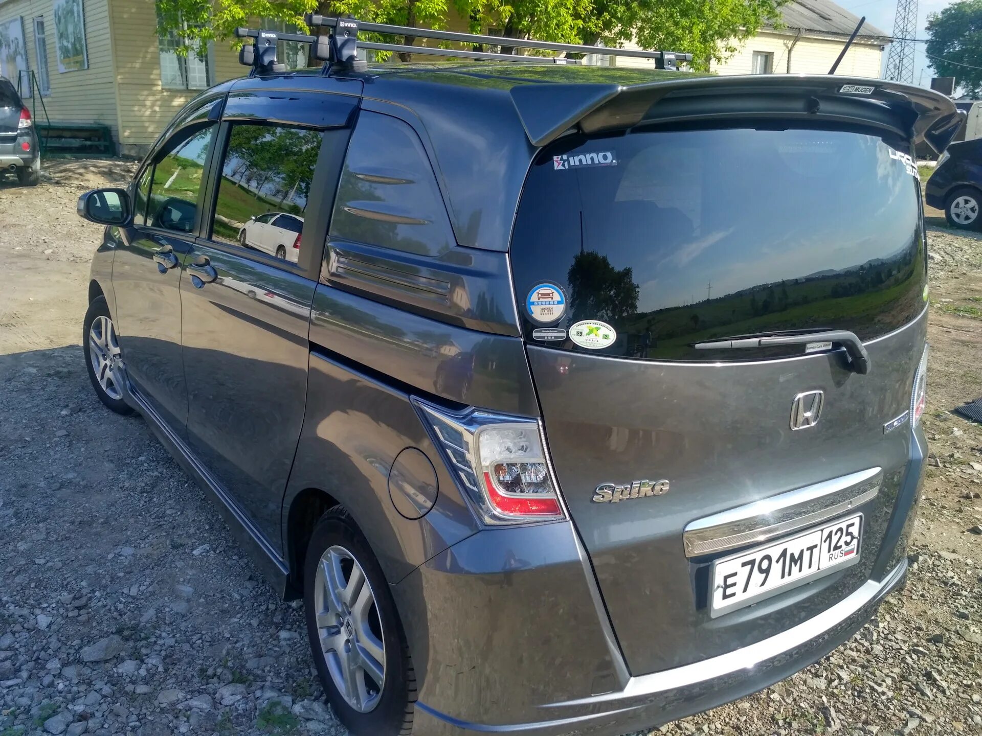 Багажник на крышу хонда фрид. Honda freed Spike рейлинги. Honda freed багажник. Honda freed Spike 2012 багажник на крышу. Хонда Фреед 2010 багажник на крышу.